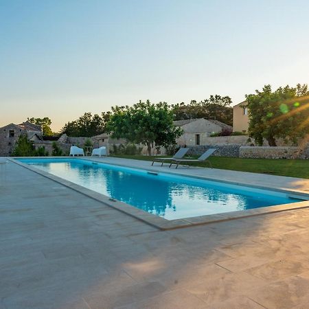 Baglio Cella - Appartamenti Per Vacanze Modica Zewnętrze zdjęcie
